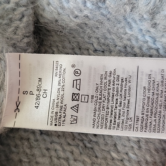 Banana Republic Womens Gray Ombre Wool Alpaca Blend Cropped Sweater - Size Small - Picture 2 of 7